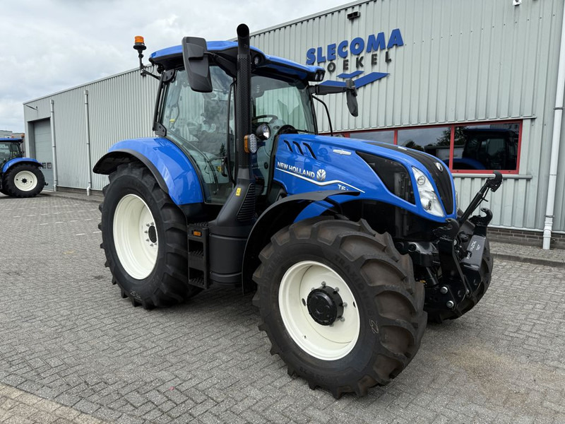 New Holland T6.145 AC STAGE V - Traktor: obrázek 4 New Holland T6.145 AC STAGE V - Traktor: obrázek 4