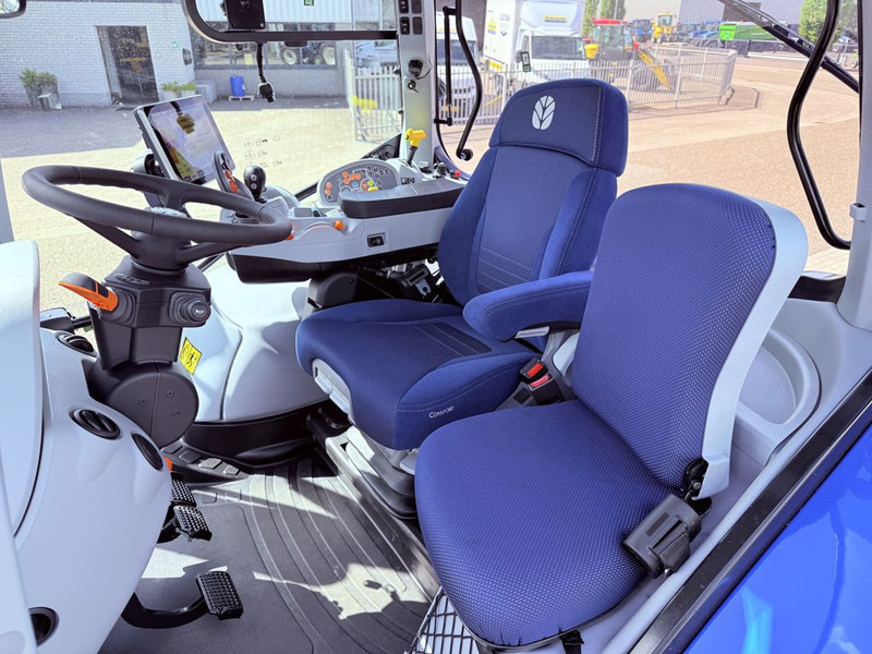 New Holland T6.180 AC Fronthef, - Traktor: obrázek 4 New Holland T6.180 AC Fronthef, - Traktor: obrázek 4