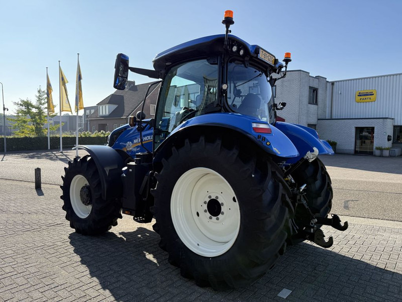 New Holland T6.180 AC Stage V - Traktor: obrázek 2 New Holland T6.180 AC Stage V - Traktor: obrázek 2