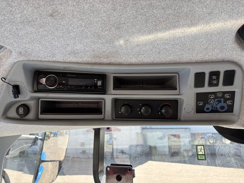 Traktor New Holland T7.210 AC Stage V + TL770 Voorlader: obrázek 11