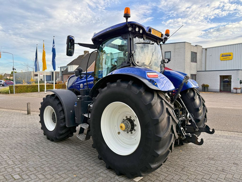 New Holland T7.270 AC 10 Years Blue Power Edition - Traktor: obrázek 2 New Holland T7.270 AC 10 Years Blue Power Edition - Traktor: obrázek 2