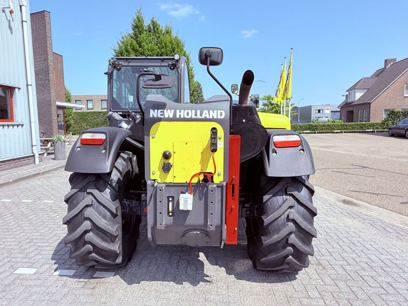 New Holland TH7.42 Telehandler - Teleskopický manipulátor: obrázek 4 New Holland TH7.42 Telehandler - Teleskopický manipulátor: obrázek 4
