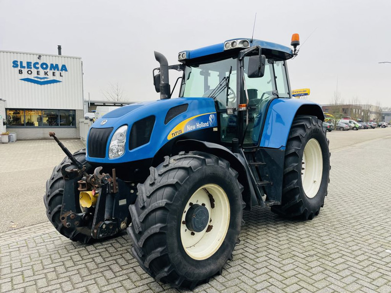 New Holland TVT 135 Transmissie CVT fronthef pto - Traktor: obrázek 1 New Holland TVT 135 Transmissie CVT fronthef pto - Traktor: obrázek 1