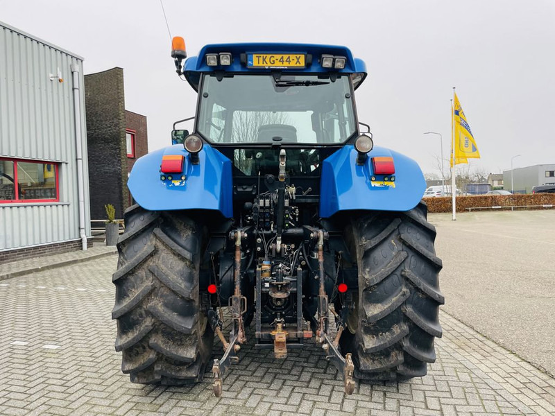 New Holland TVT 135 Transmissie CVT fronthef pto - Traktor: obrázek 2 New Holland TVT 135 Transmissie CVT fronthef pto - Traktor: obrázek 2