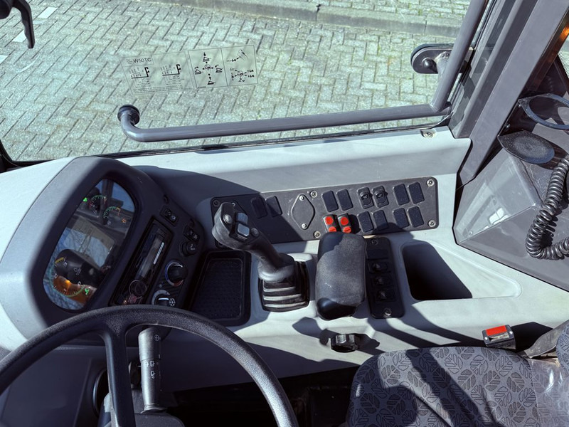 Kolový nakladač New Holland W50 TC Wiellader: obrázek 18