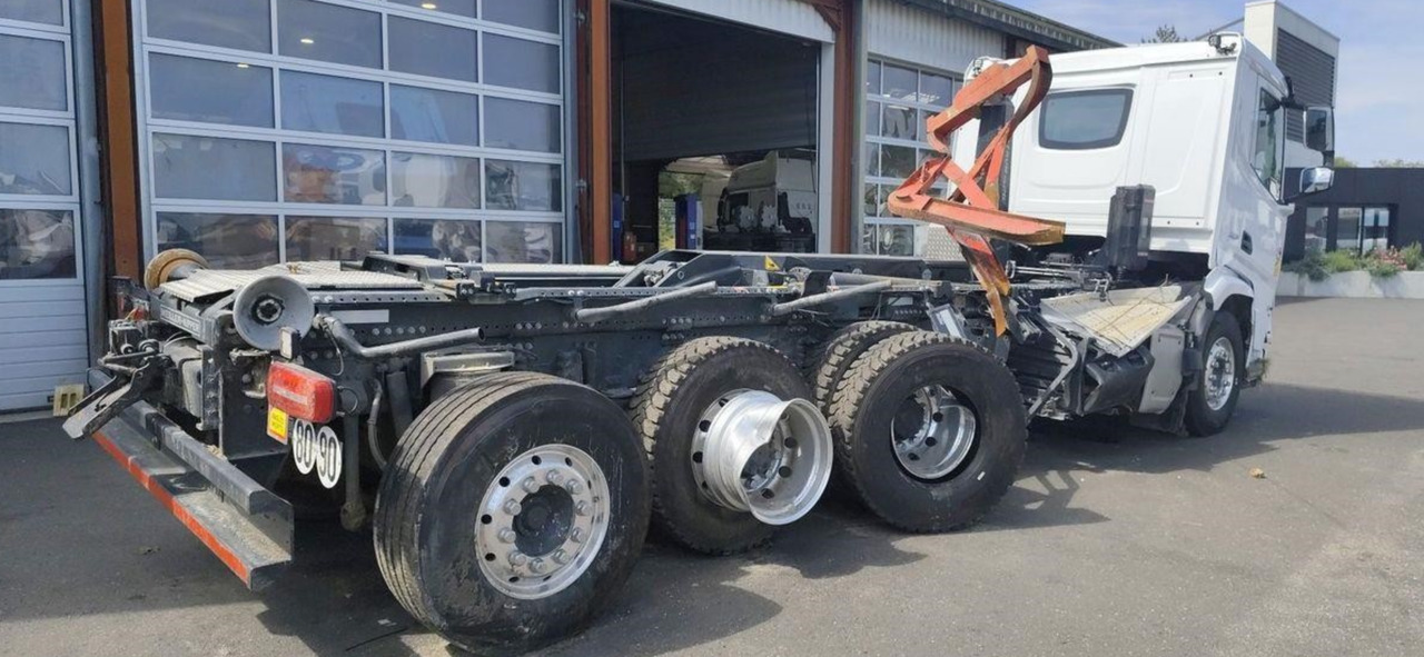 DAF XF 530 - Hákový nosič kontejnerů: obrázek 3 DAF XF 530 - Hákový nosič kontejnerů: obrázek 3