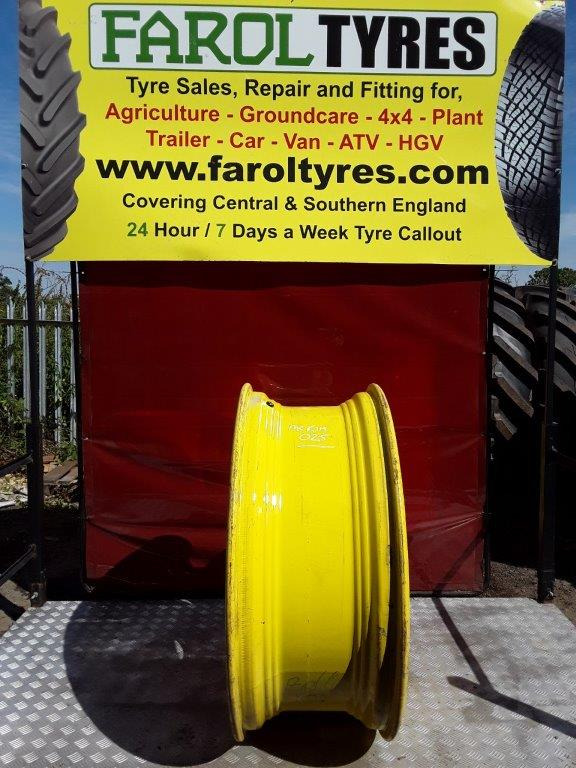15X38 Used John Deere Rim - Ráfek pro Zemědělská technika: obrázek 2 15X38 Used John Deere Rim - Ráfek pro Zemědělská technika: obrázek 2