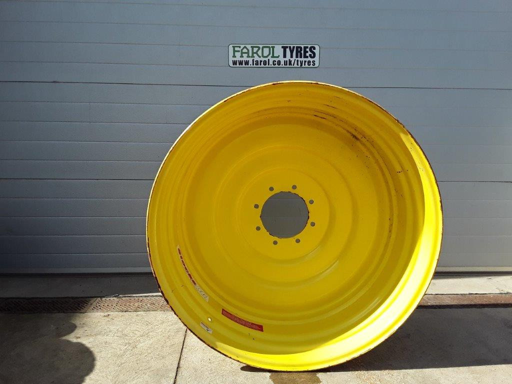18X42 John Deere Used Rim - Ráfek pro Zemědělská technika: obrázek 1 18X42 John Deere Used Rim - Ráfek pro Zemědělská technika: obrázek 1