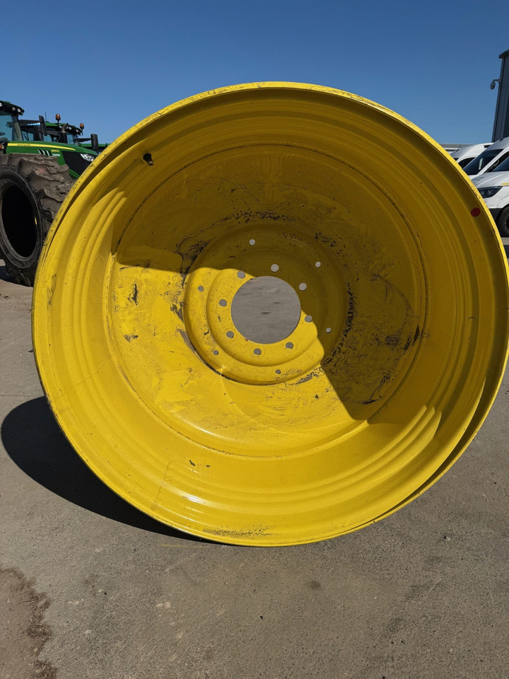 20X42 Used John Deere Rim - Ráfek pro Zemědělská technika: obrázek 1 20X42 Used John Deere Rim - Ráfek pro Zemědělská technika: obrázek 1