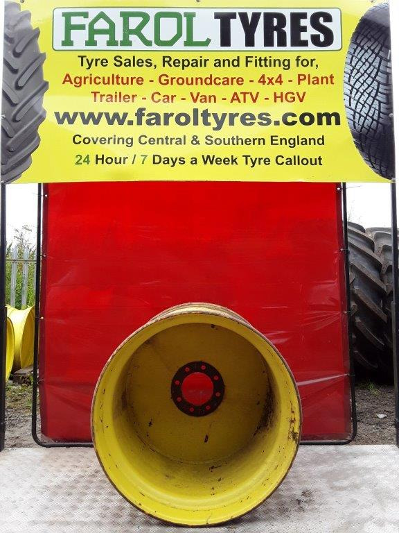 24X30 John Deere Yellow rim - Ráfek pro Zemědělská technika: obrázek 1 24X30 John Deere Yellow rim - Ráfek pro Zemědělská technika: obrázek 1