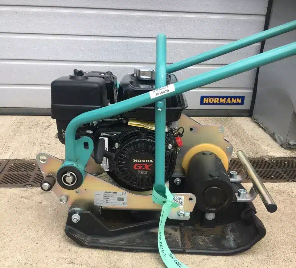 AMMANN APF12/40 - Vibrační deska: obrázek 5 AMMANN APF12/40 - Vibrační deska: obrázek 5