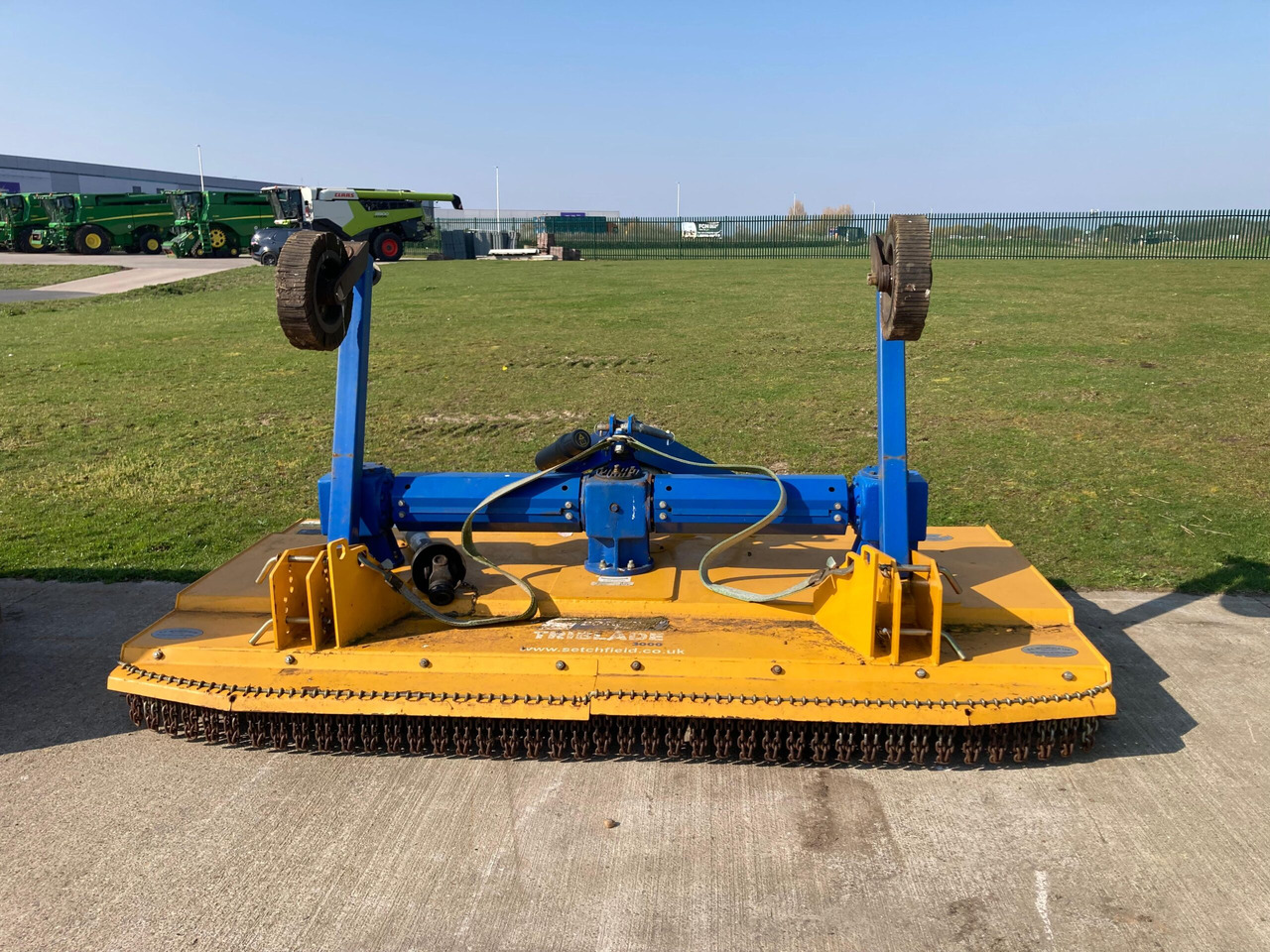 Bomford Turner Triblade3000 - Mulčovač: obrázek 4 Bomford Turner Triblade3000 - Mulčovač: obrázek 4