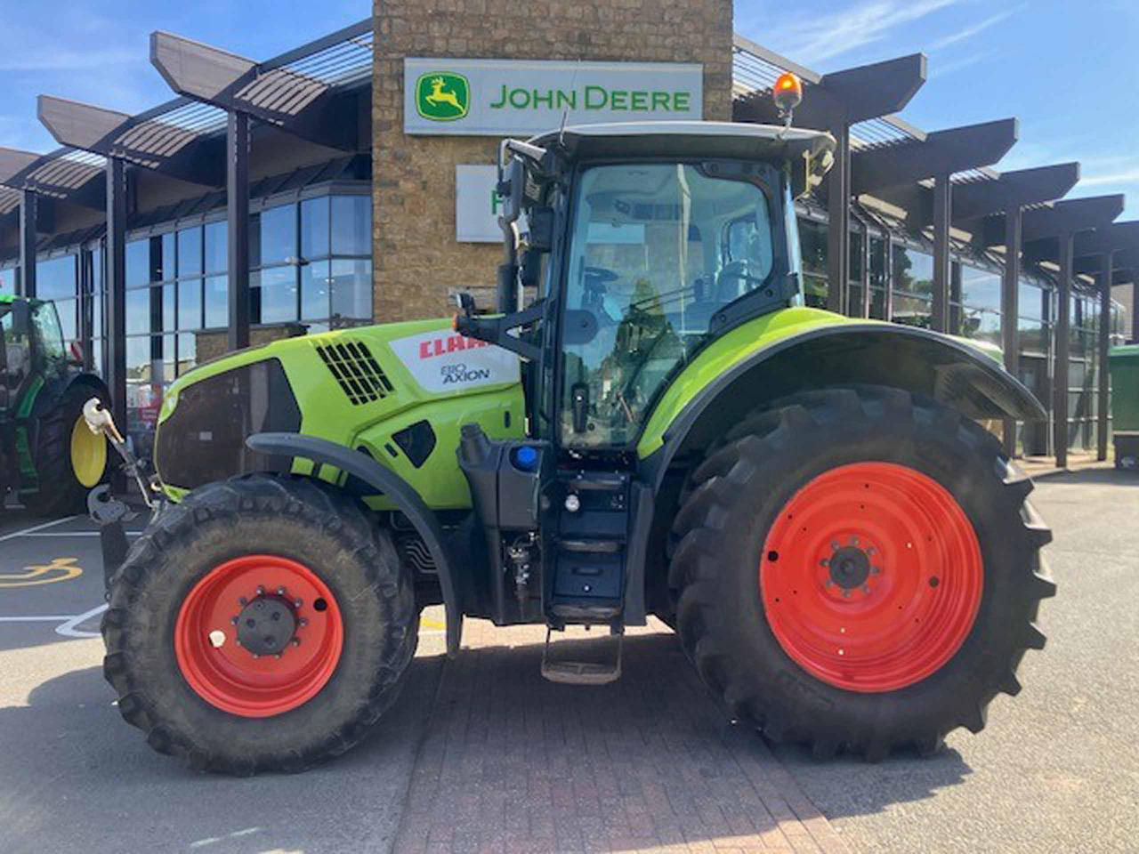 Claas Axion 810 - Traktor: obrázek 1 Claas Axion 810 - Traktor: obrázek 1