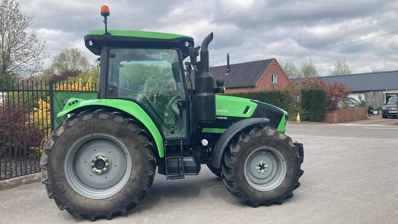 Deutz-Fahr 5125 - Traktor: obrázek 3 Deutz-Fahr 5125 - Traktor: obrázek 3