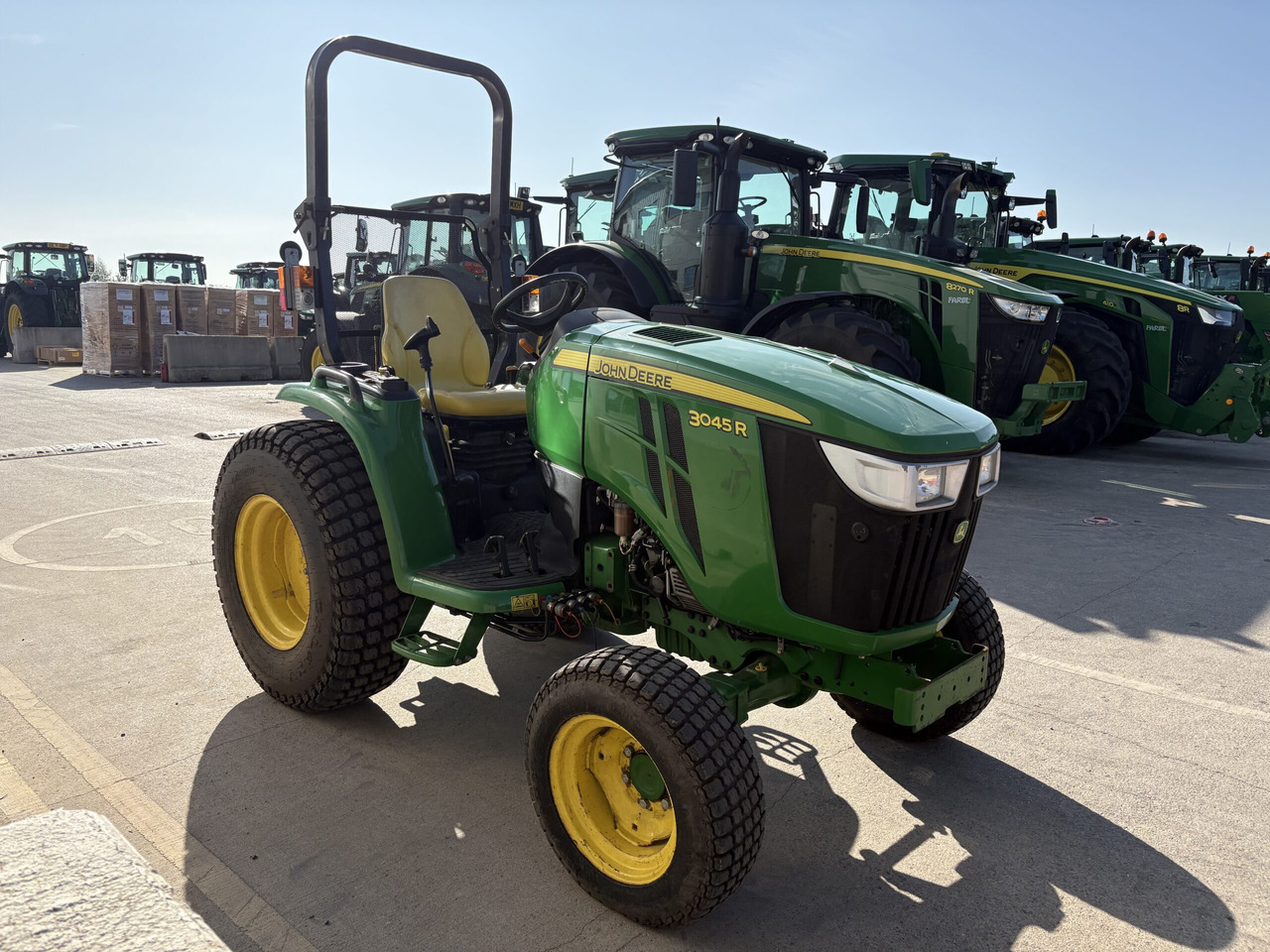 John Deere 3045R Compact Tractor - Malotraktor: obrázek 3 John Deere 3045R Compact Tractor - Malotraktor: obrázek 3