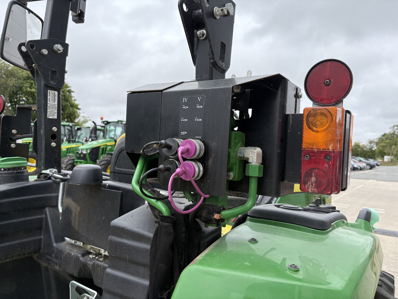 John Deere 4052M Compact Tractor - Malotraktor: obrázek 5 John Deere 4052M Compact Tractor - Malotraktor: obrázek 5