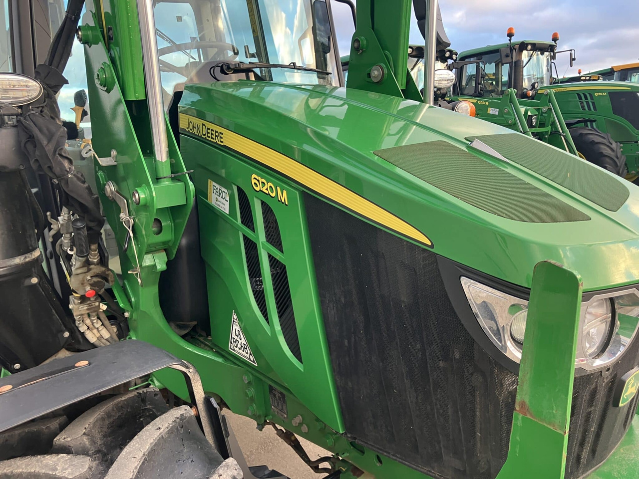 Traktor John Deere 6120M: obrázek 10