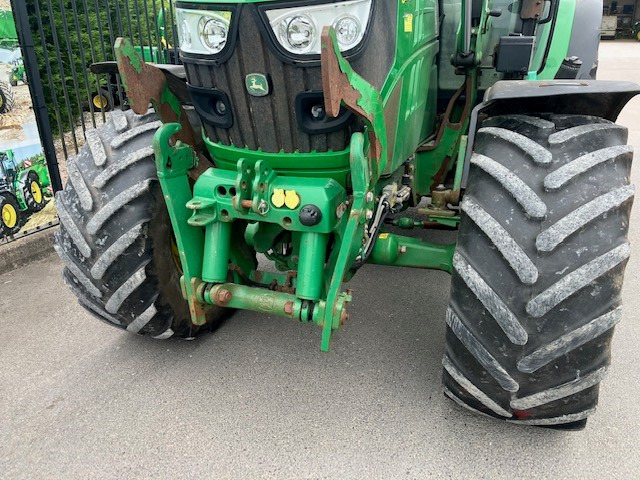 John Deere 6125R - Traktor: obrázek 2 John Deere 6125R - Traktor: obrázek 2