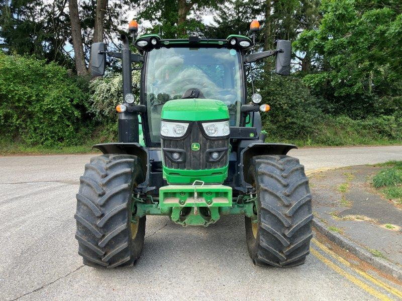 John Deere 6130R - Traktor: obrázek 2 John Deere 6130R - Traktor: obrázek 2