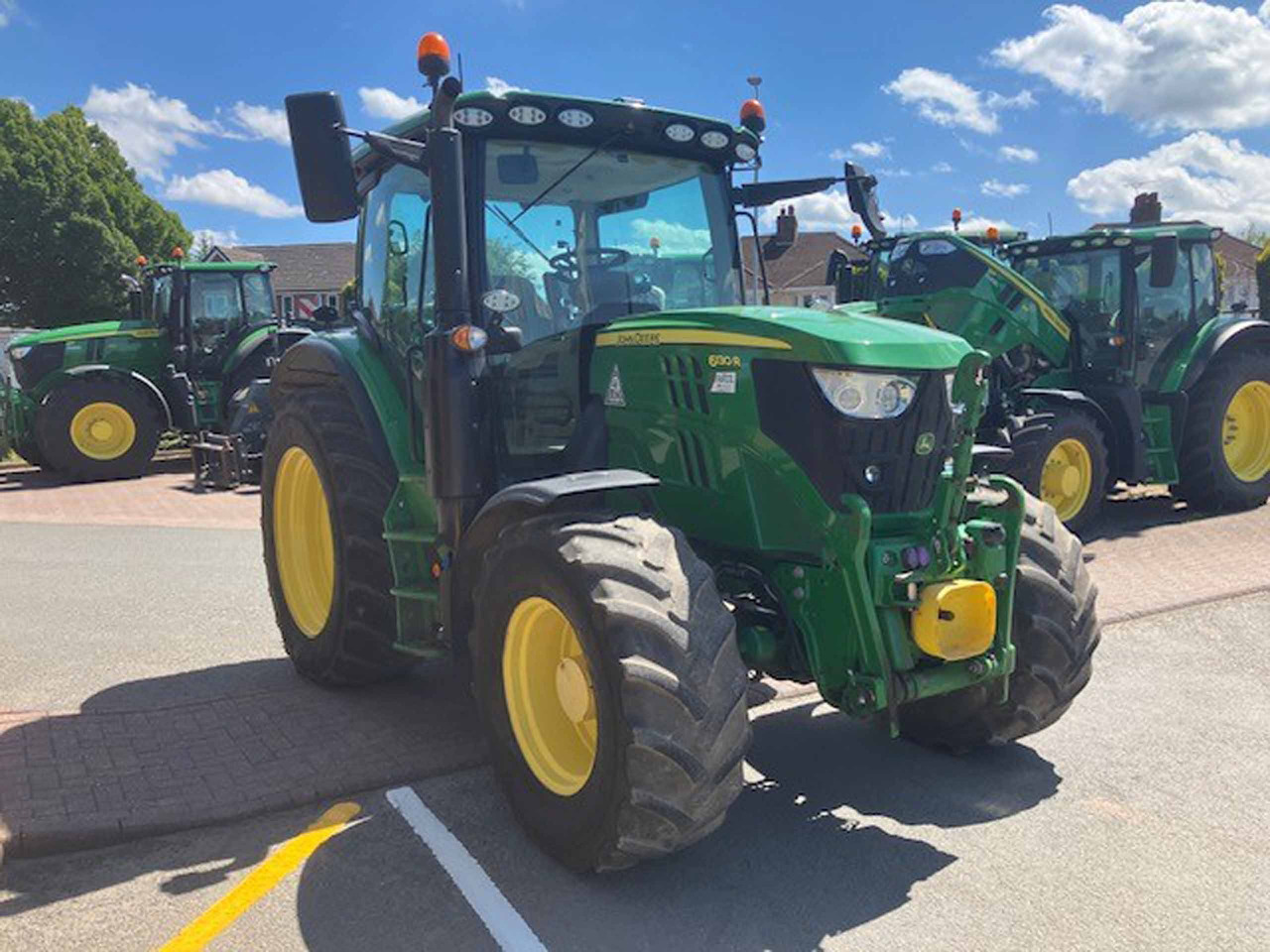 John Deere 6130R - Traktor: obrázek 5 John Deere 6130R - Traktor: obrázek 5