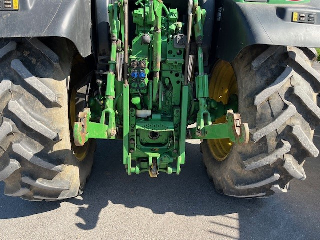 John Deere 6130R - Traktor: obrázek 5 John Deere 6130R - Traktor: obrázek 5