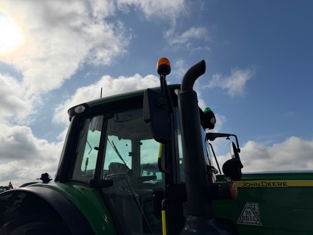 Traktor John Deere 6155M: obrázek 7