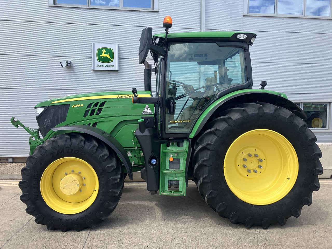 John Deere 6155R - Traktor: obrázek 2 John Deere 6155R - Traktor: obrázek 2