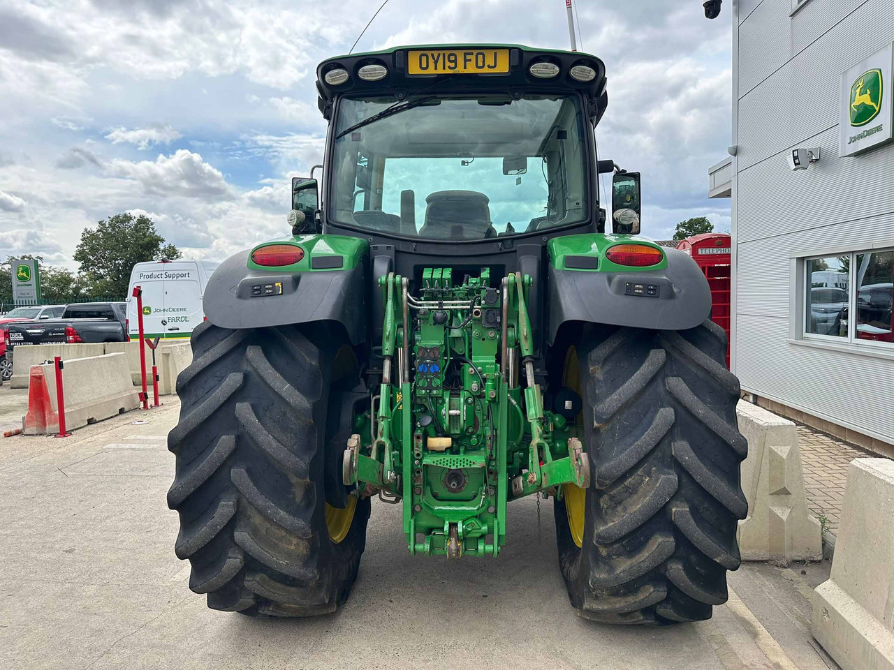 John Deere 6155R - Traktor: obrázek 5 John Deere 6155R - Traktor: obrázek 5