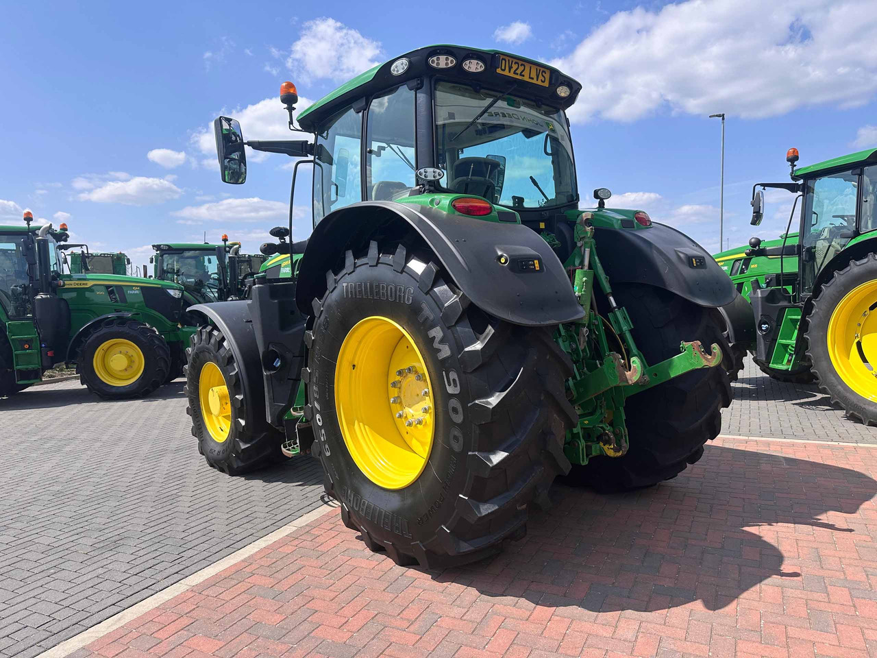 John Deere 6195R - Traktor: obrázek 2 John Deere 6195R - Traktor: obrázek 2