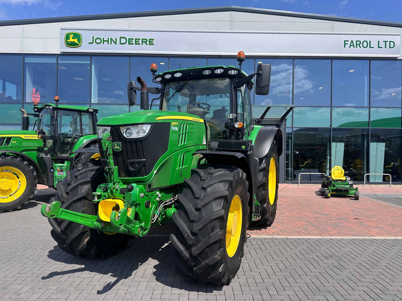 John Deere 6195R - Traktor: obrázek 3 John Deere 6195R - Traktor: obrázek 3