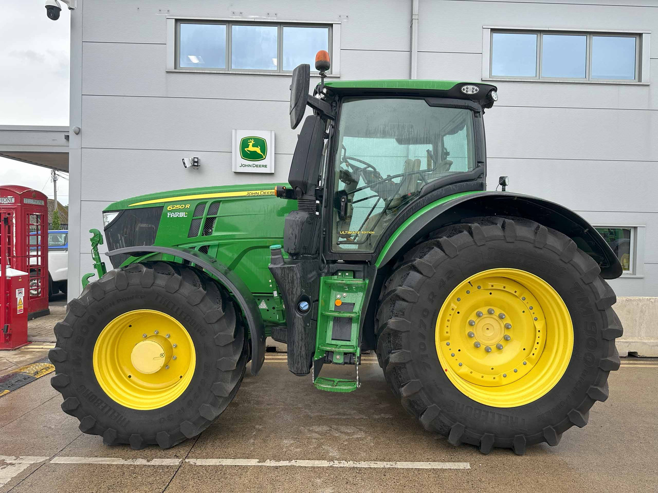 John Deere 6250R - Traktor: obrázek 3 John Deere 6250R - Traktor: obrázek 3
