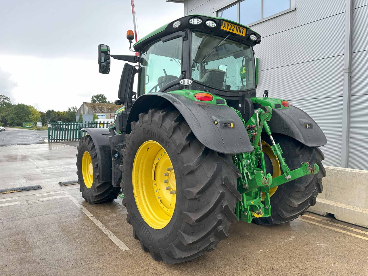 John Deere 6250R - Traktor: obrázek 4 John Deere 6250R - Traktor: obrázek 4