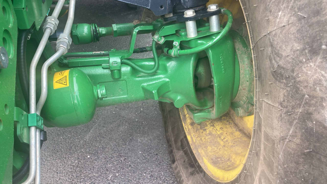 John Deere 6R 130 - Traktor: obrázek 4 John Deere 6R 130 - Traktor: obrázek 4