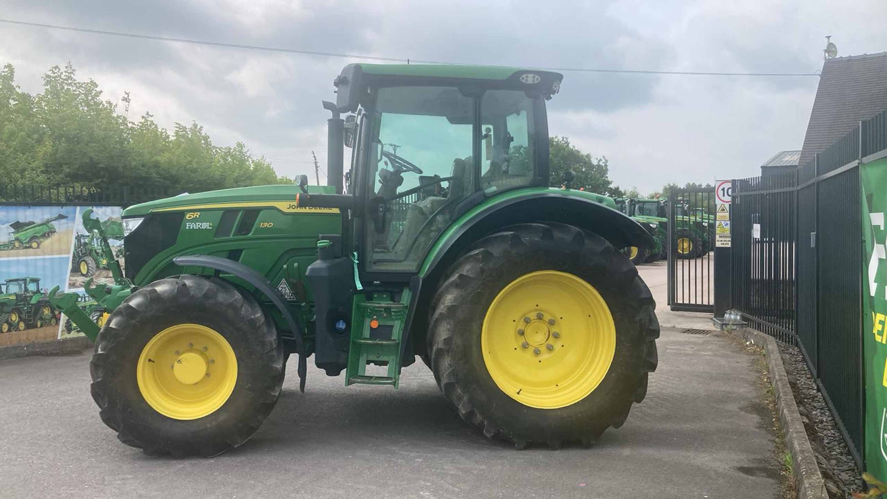 John Deere 6R 130 - Traktor: obrázek 2 John Deere 6R 130 - Traktor: obrázek 2