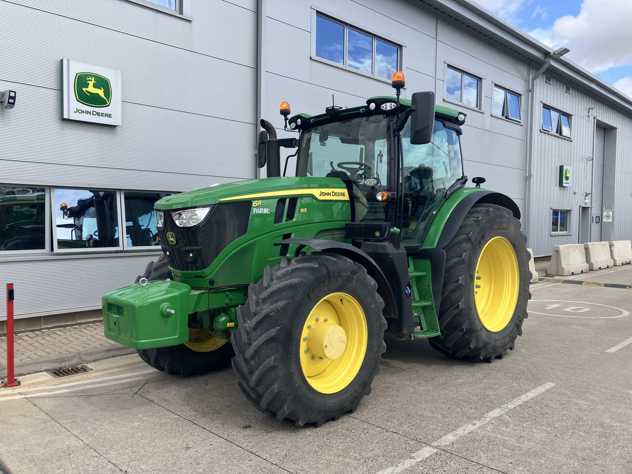 John Deere 6R 155 - Traktor: obrázek 1 John Deere 6R 155 - Traktor: obrázek 1