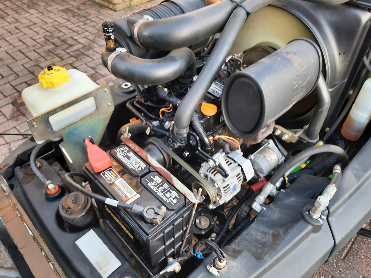 John Deere 7200 utility triple mower leasing John Deere 7200 utility triple mower: obrázek 9