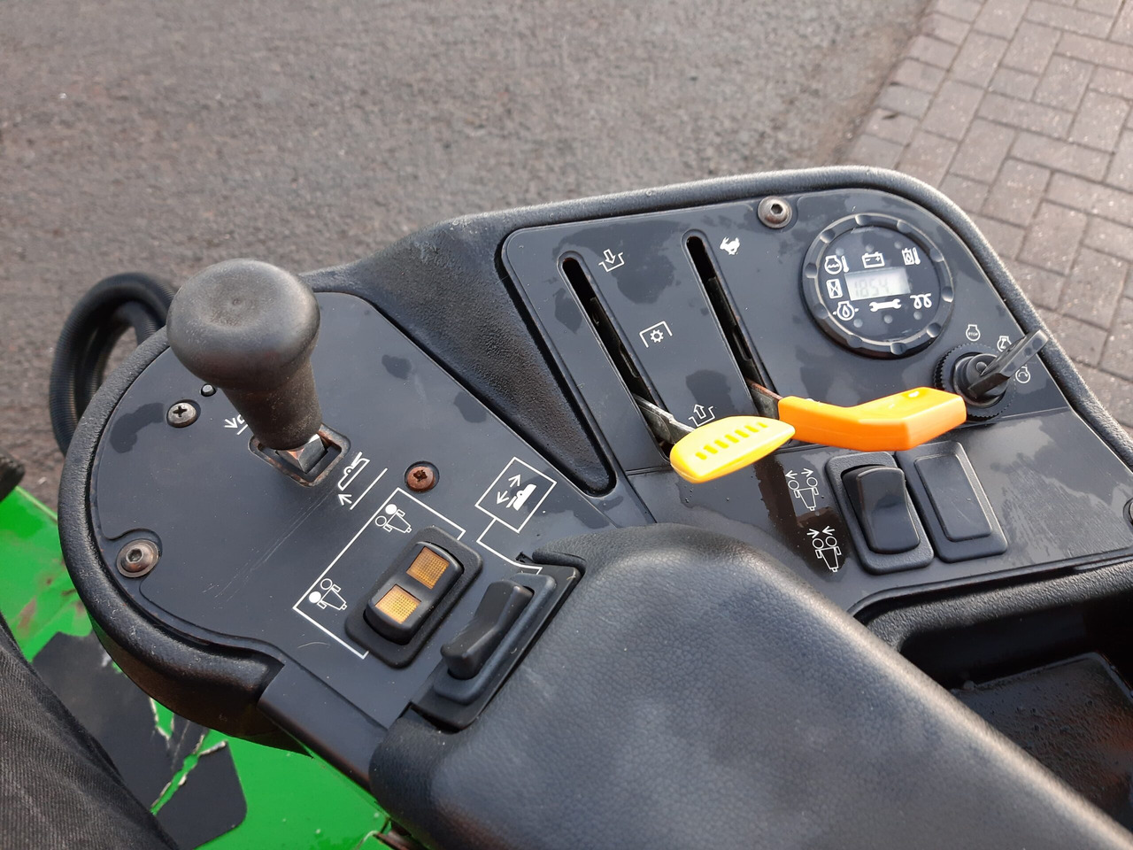 John Deere 7200 utility triple mower leasing John Deere 7200 utility triple mower: obrázek 11