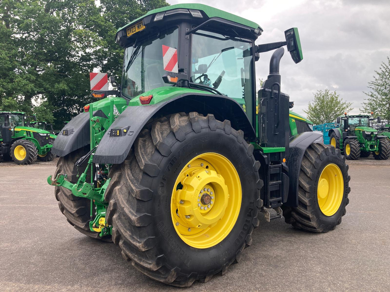 Traktor John Deere 7R 310: obrázek 7
