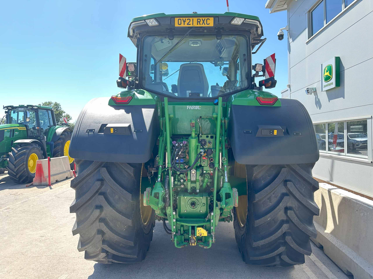 John Deere 7R 350 - Traktor: obrázek 5 John Deere 7R 350 - Traktor: obrázek 5