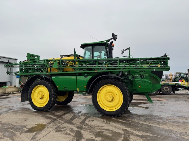 John Deere R4040i - Samochodný postřikovač: obrázek 1 John Deere R4040i - Samochodný postřikovač: obrázek 1