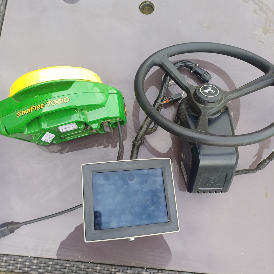 John Deere SF7000, 4240 screen + ATU300 wheel - Navigační systém pro Zemědělská technika: obrázek 1 John Deere SF7000, 4240 screen + ATU300 wheel - Navigační systém pro Zemědělská technika: obrázek 1