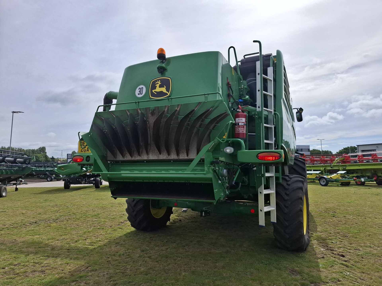 John Deere T670 - Sklízecí mlátička: obrázek 5 John Deere T670 - Sklízecí mlátička: obrázek 5