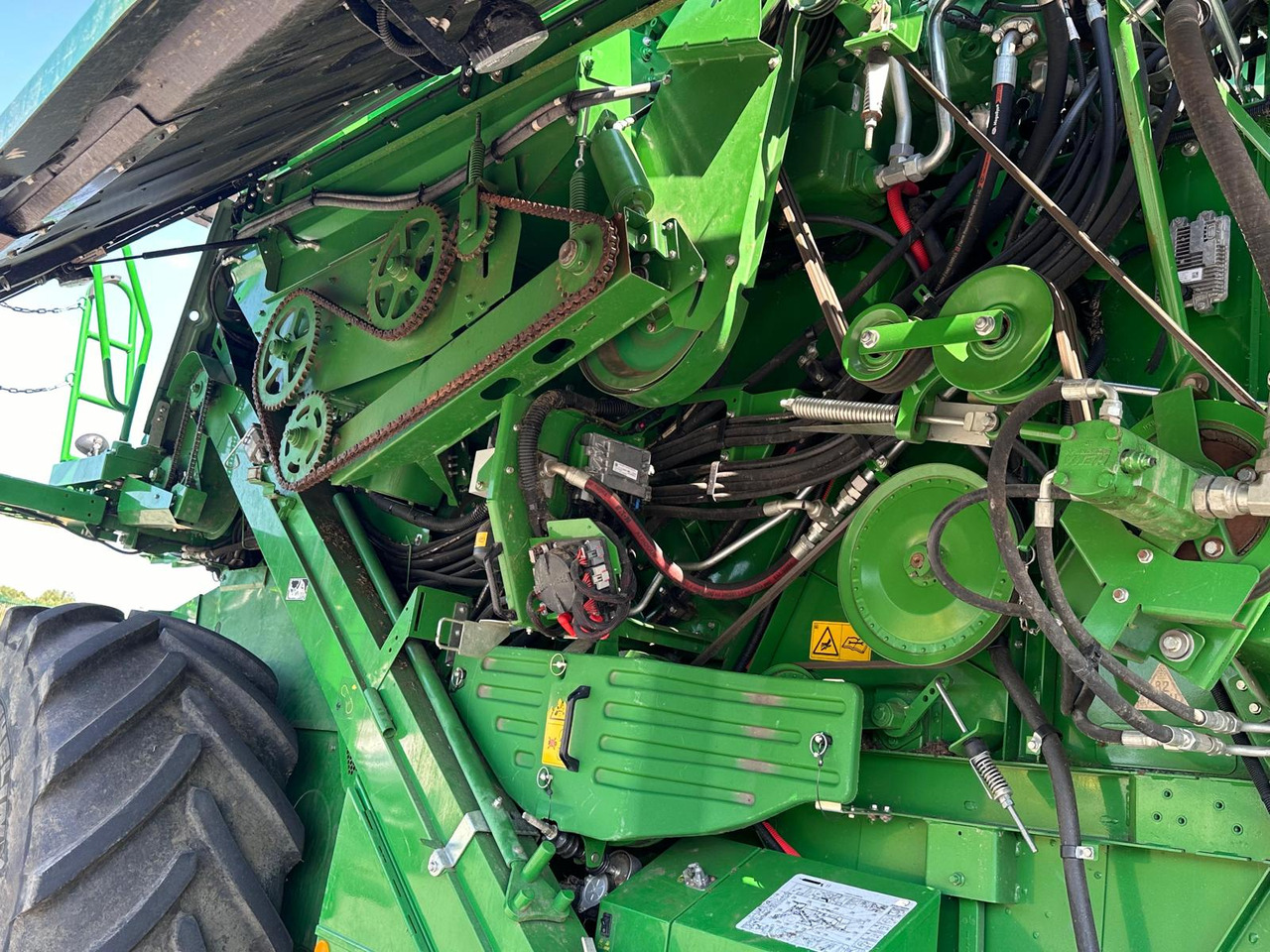 Sklízecí mlátička John Deere T670i HM: obrázek 19