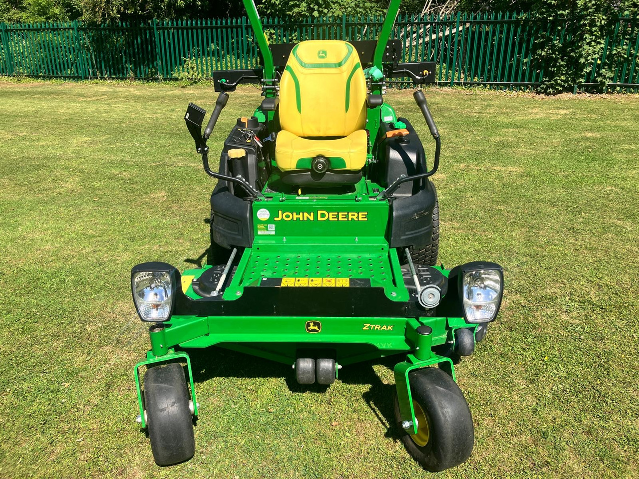 John Deere Z997R Z-Turn Mower - Sekačka na trávu: obrázek 2 John Deere Z997R Z-Turn Mower - Sekačka na trávu: obrázek 2