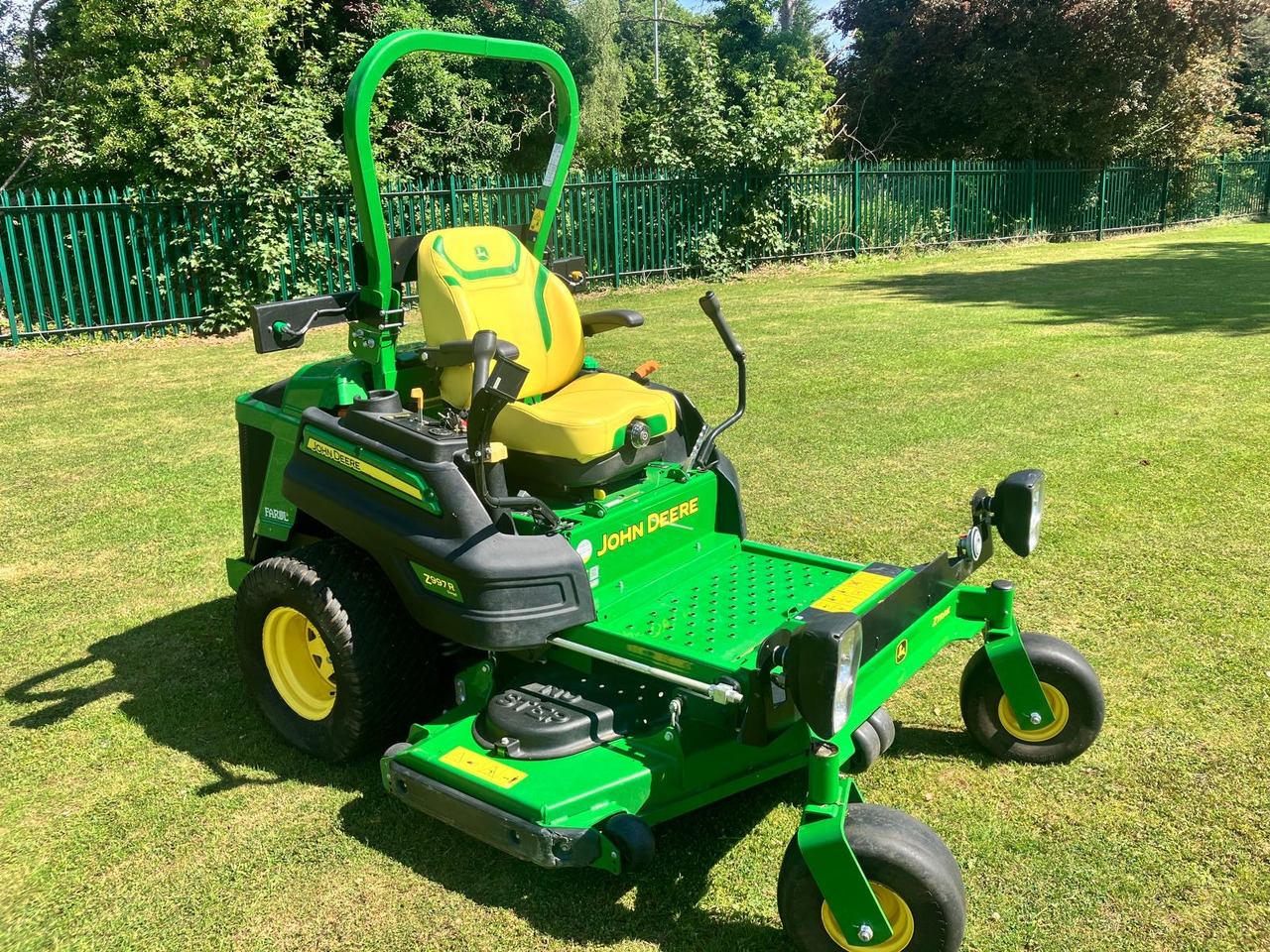John Deere Z997R Z-Turn Mower - Sekačka na trávu: obrázek 4 John Deere Z997R Z-Turn Mower - Sekačka na trávu: obrázek 4