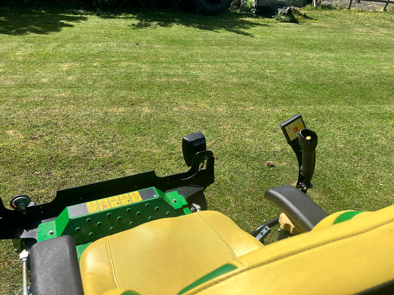 John Deere Z997R Z-Turn Mower - Sekačka na trávu: obrázek 5 John Deere Z997R Z-Turn Mower - Sekačka na trávu: obrázek 5