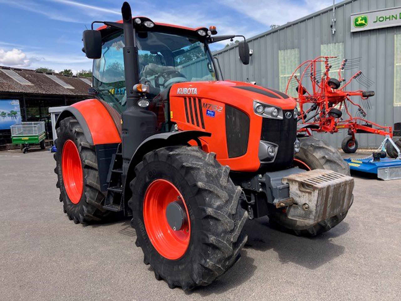 Kubota M7152 - Traktor: obrázek 3 Kubota M7152 - Traktor: obrázek 3