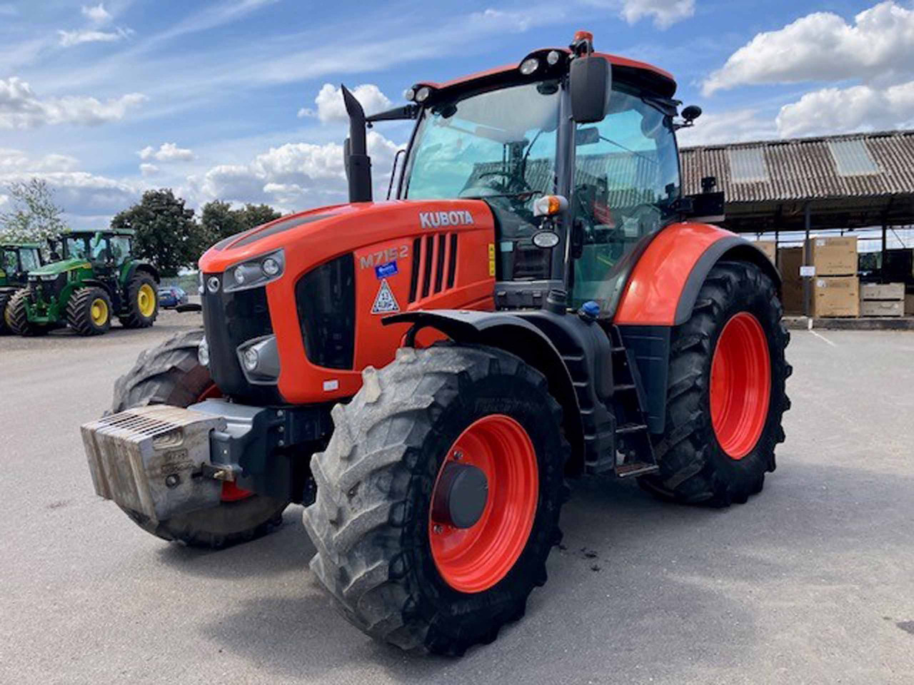 Kubota M7152 - Traktor: obrázek 1 Kubota M7152 - Traktor: obrázek 1