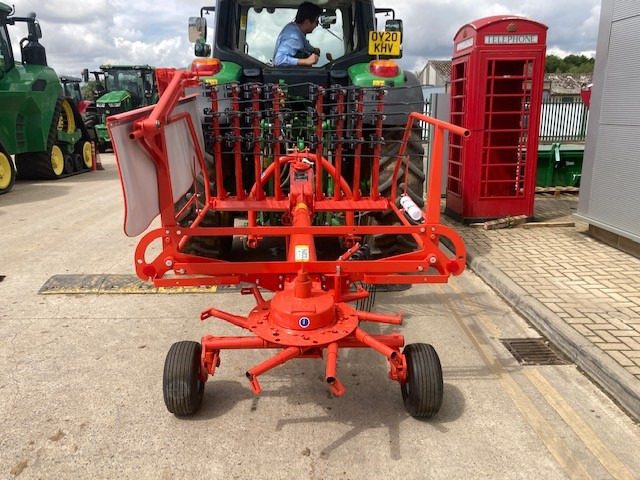 Kuhn GA 3201 - Obraceč/ Shrnovač: obrázek 4 Kuhn GA 3201 - Obraceč/ Shrnovač: obrázek 4