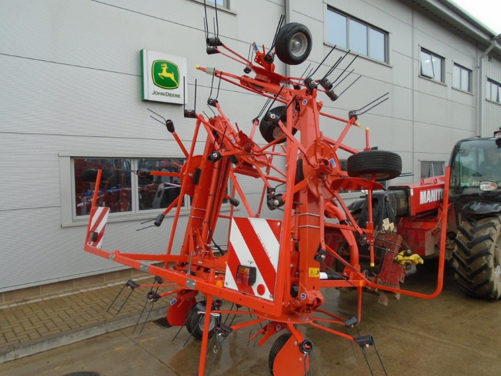Kuhn GF 7802 - Obraceč/ Shrnovač: obrázek 1 Kuhn GF 7802 - Obraceč/ Shrnovač: obrázek 1